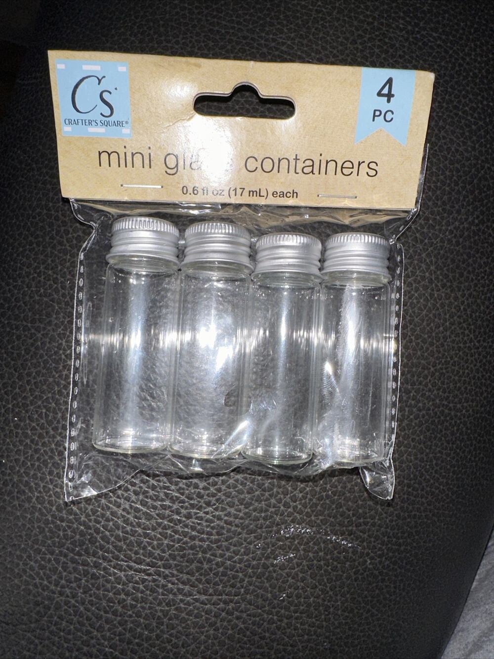 New Crafter's Square Mini Glass Containers Screw On Lids 0.6 fl oz 4 Piece Set